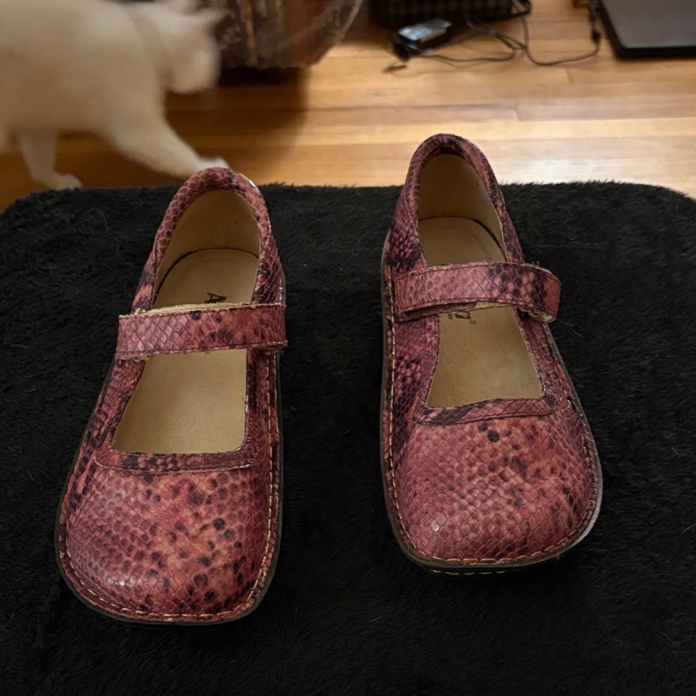 Alegria Pink Snakeskin Flats